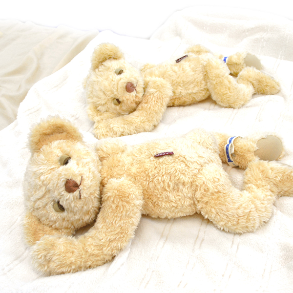 赤ちゃんの眠り姿をコンセプトにした身長体重ベア メモリアルベア